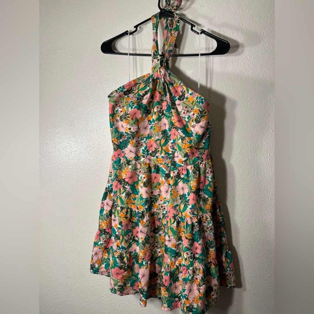 Copper Key Floral Printed
Tiered Halter Dress | Dillard's size Large - Picture 9 of 13